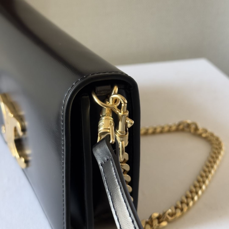 Ce1i*e triomphe bags